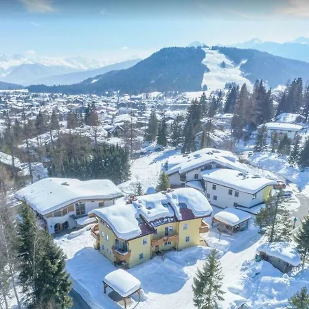 Haus Elisengrund Am Geigenbuehel - Prive Holiday home Seefeld in Tirol