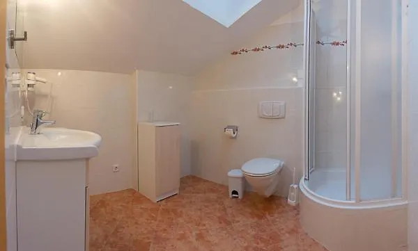 Haus Elisengrund Am Geigenbuehel - Prive Holiday home Seefeld in Tirol