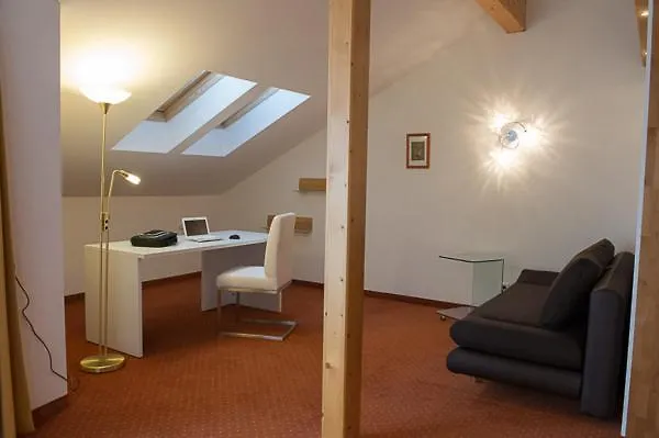 Haus Elisengrund Am Geigenbuehel - Prive Holiday home Seefeld in Tirol