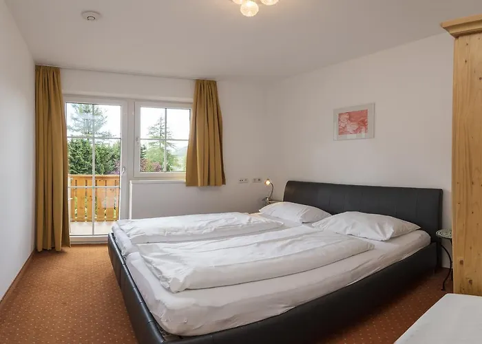 Haus Elisengrund Am Geigenbuehel - Prive Seefeld in Tirol