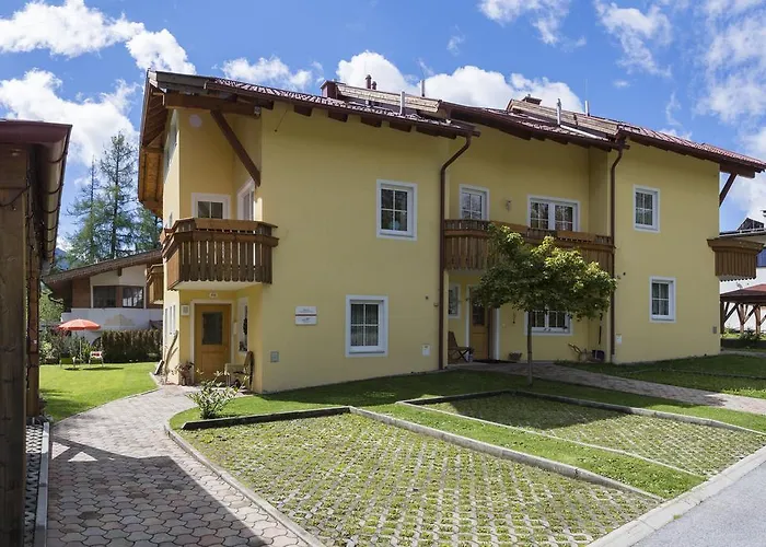 Haus Elisengrund Am Geigenbuehel - Prive Holiday home Seefeld in Tirol