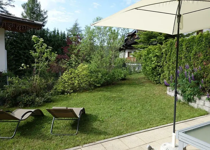 Haus Elisengrund Am Geigenbuehel - Prive Holiday home Seefeld in Tirol