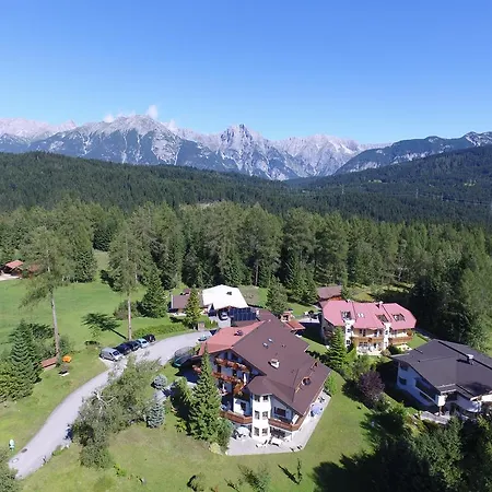 Haus Elisengrund Am Geigenbuehel - Privé * Seefeld in Tirol